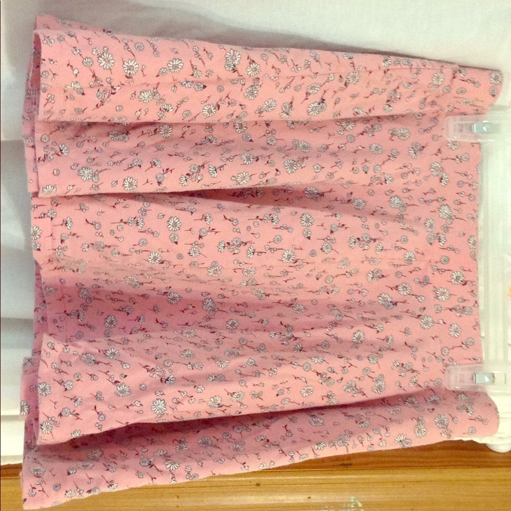 A pink scatter skirt